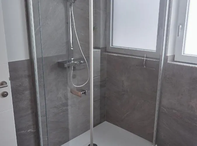 Zur Lustigen Gabi * تيرسي